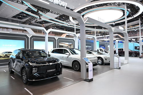 早读聚焦 假期出行迎利好 广州汽车补贴与火车票发售同步开启